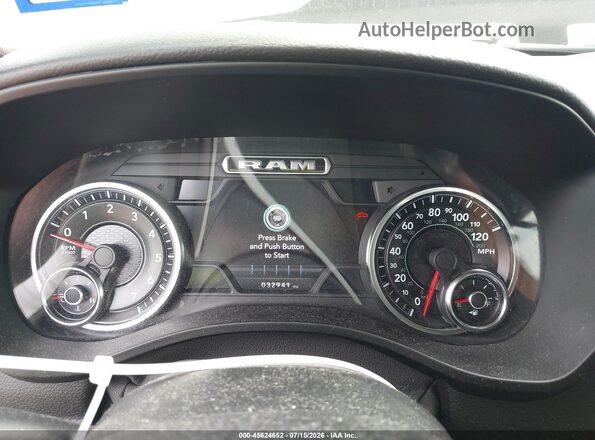 1C6RREFG2MN593875 2021 RAM 1500 Blue Rear seats view