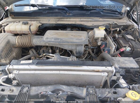 1C6RREFG5NN335819 2022 RAM 1500 Silver Widok z tyłu