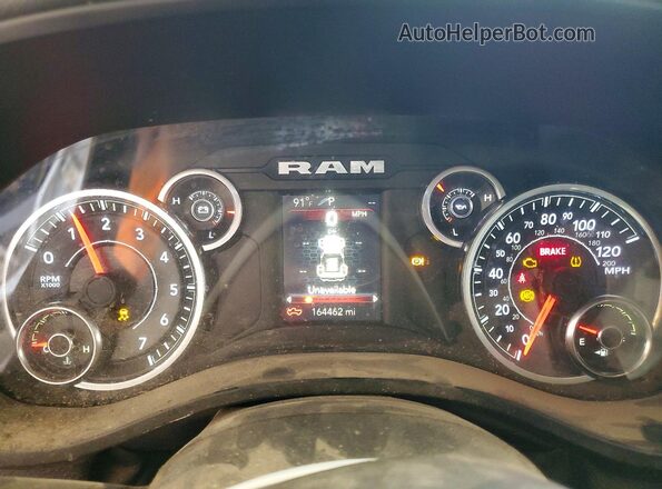 1C6RREFG6KN716946 2019 RAM 1500 White Սարքավորումների վահանակի տեսք