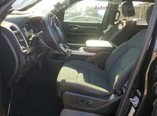 1C6RREFG7PN553392 2023 RAM 1500 Black Front interior view