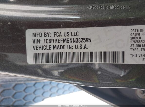 1C6RREFM5NN382595 2022 RAM 1500 Gray Շարժիչի բաժամունքի տեսք