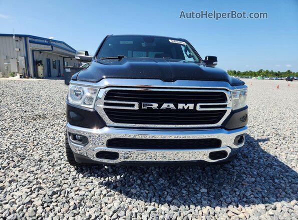 1C6RREFT0MN750462 2021 RAM 1500 Black Widok z przodu