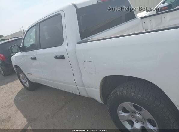 1C6RREFT0PN592662 2023 RAM 1500 White Widok wnętrza 360 stopni