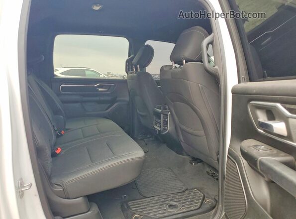 1C6RREFT1KN851880 2019 RAM 1500 White Հետևի նստատեղերի տեսք