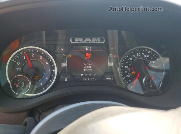 1C6RREFT1NN190520 2022 RAM 1500 Burgundy Սարքավորումների վահանակի տեսք