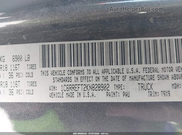 1C6RREFT2KN828902 2019 RAM 1500 Gray Vista del compartimento del motor