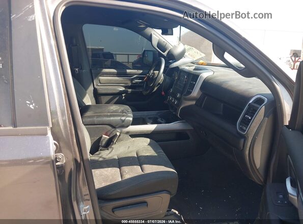 1C6RREFT2KN828902 2019 RAM 1500 Gray Vista interior delantera