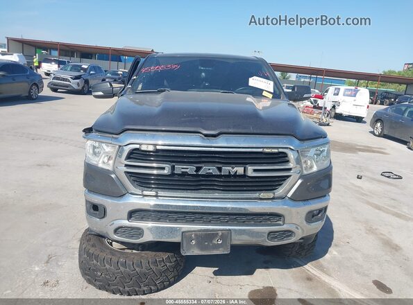 1C6RREFT2KN828902 2019 RAM 1500 Gray Vista interior trasera
