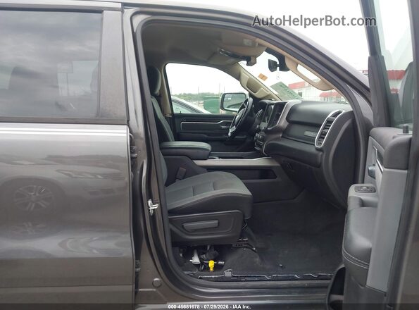 1C6RREFT2LN185775 2020 RAM 1500 Gray Front interior view