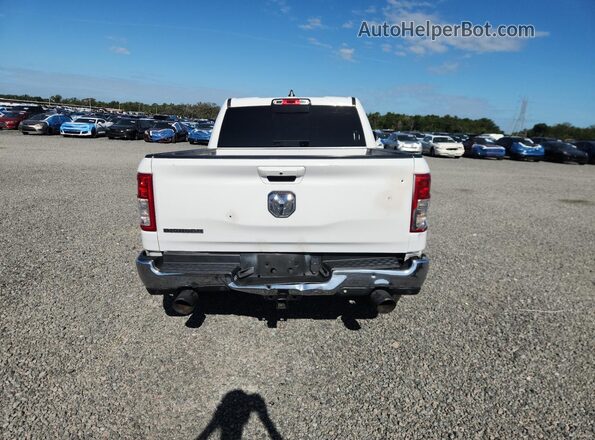 1C6RREFT2MN647592 2021 RAM 1500 White Հետևի տեսք