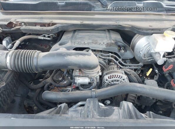 1C6RREFT3LN312002 2020 RAM 1500 Burgundy Rear view