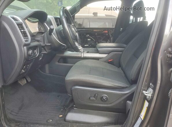 1C6RREFT3MN769085 2021 RAM 1500 Gray წინა სალონის ხედი