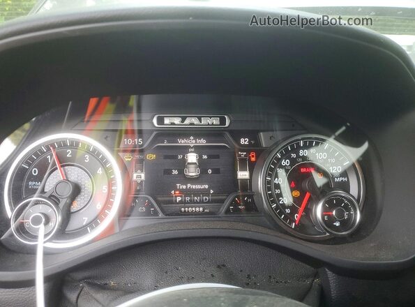 1C6RREFT3MN769085 2021 RAM 1500 Gray ხელსაწყოთა პანელის ხედი