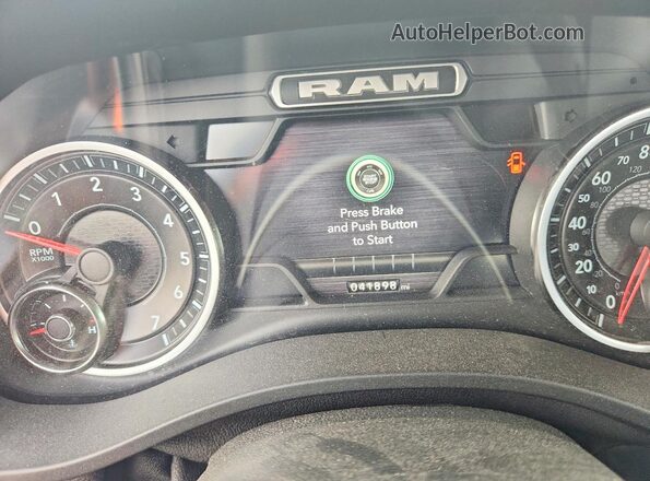 1C6RREFT3NN120002 2022 RAM 1500 Серый Вид щитка приборов