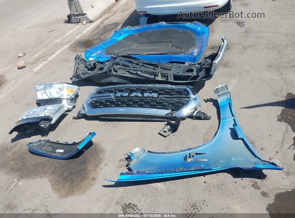 1C6RREFT3NN143358 2022 RAM 1500 Blue Instrument cluster view