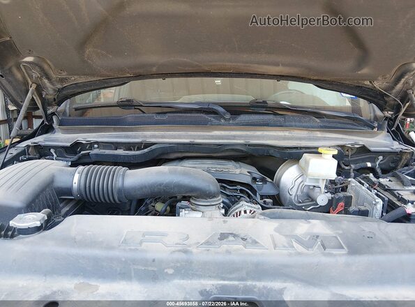 1C6RREFT4NN194643 2022 RAM 1500 Black Rear view