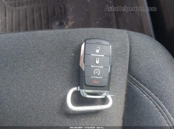 1C6RREFT5MN690422 2021 RAM 1500 Серый Вид панели приборов
