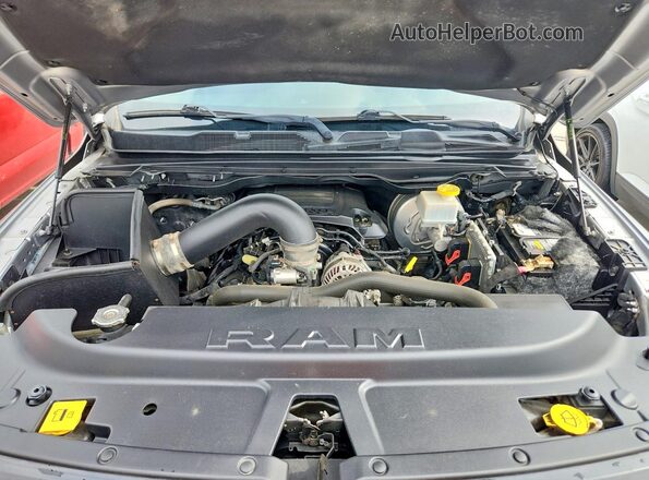 1C6RREFT6LN121691 2020 RAM 1500 Серебряный Вид задней части салона