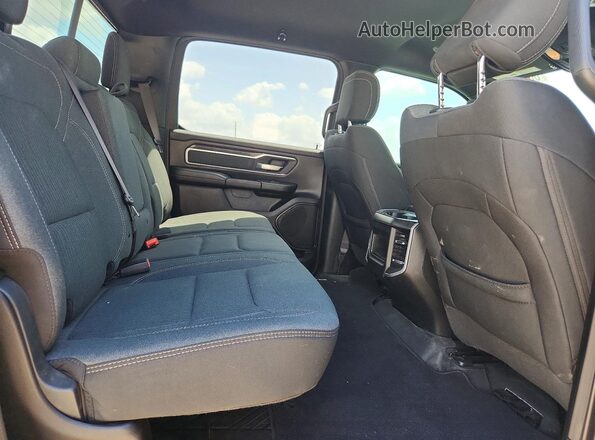 1C6RREFT6MN503253 2021 RAM 1500 Blue Widok tylnych siedzeń