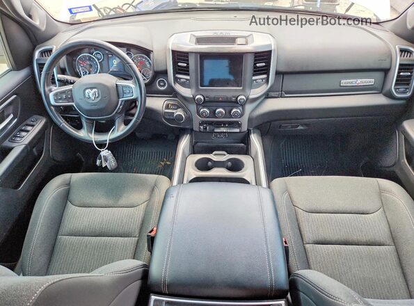 1C6RREFT7LN316828 2020 RAM 1500 White Առջևի վահանակի տեսք