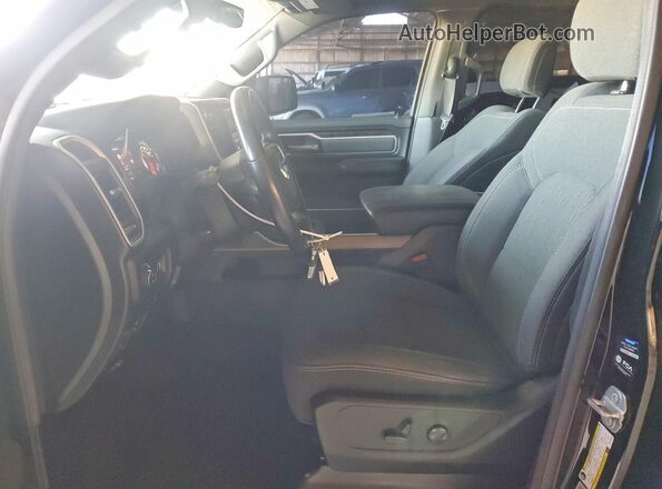 1C6RREFT7NN143086 2022 RAM 1500 Black Vista interior delantera