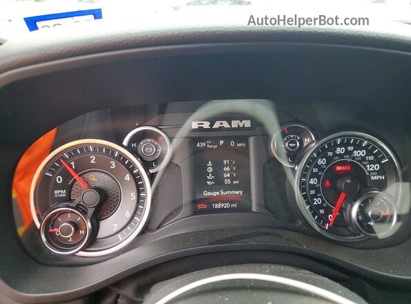 1C6RREFT8LN238396 2020 RAM 1500 Синий Вид щитка приборов