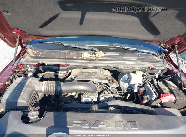 1C6RREFT8NN143002 2022 RAM 1500 Бордовый Вид сзади