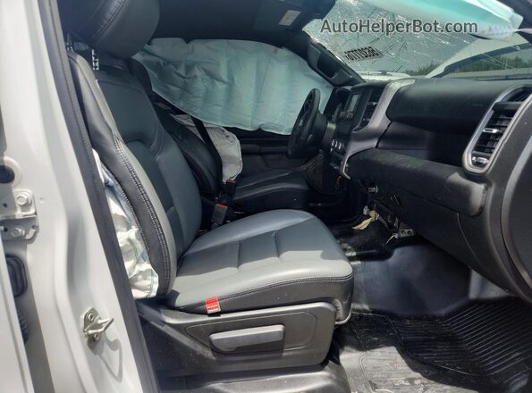 1C6RREGG3PN633366 2023 RAM 1500 White Front interior view