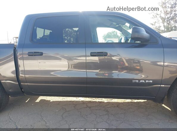 1C6RREGT6KN558247 2019 RAM 1500 Black Սալոնի հետևի տեսք