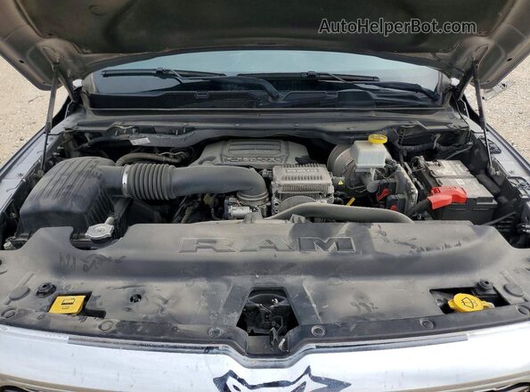 1C6RREHT2LN133558 2020 RAM 1500 Silver Սալոնի հետևի տեսք