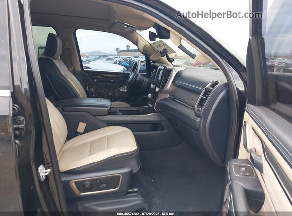 1C6RREHT8KN522591 2019 RAM 1500 Black Вид салону спереду