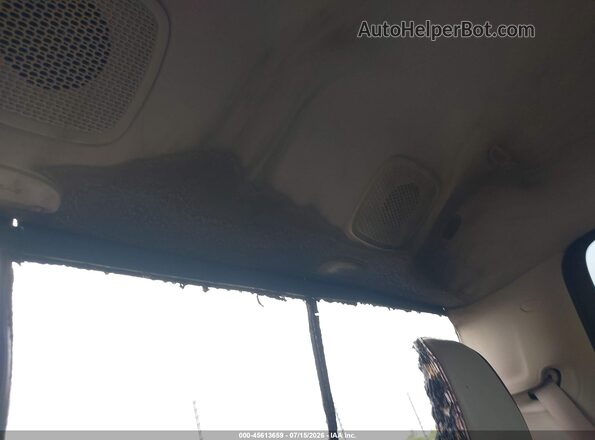 1C6RREJT0KN548340 2019 RAM 1500 Серый Вид задней части салона