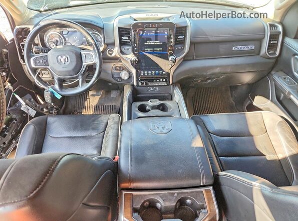 1C6RREJT0MN609530 2021 RAM 1500 Black Widok deski rozdzielczej