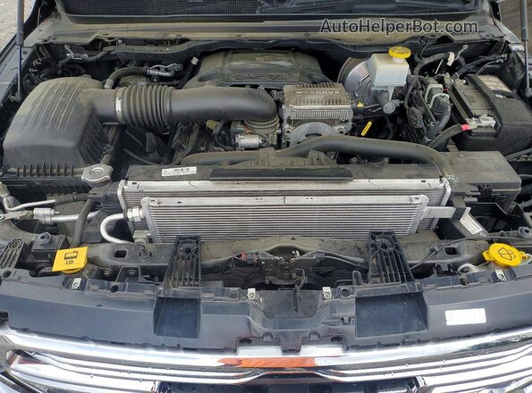 1C6RREJT0RN100545 2024 RAM 1500 Black Widok wnętrza z tyłu