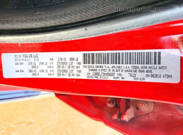 1C6RREJT3KN596267 2019 RAM 1500 Red Vista del compartimento del motor