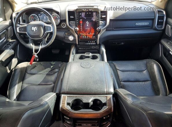 1C6RREJT8KN615976 2019 RAM 1500 Черный Вид панели приборов