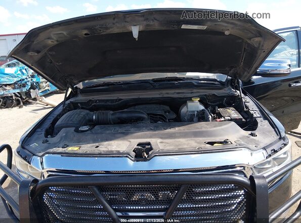 1C6RREKT0LN246546 2020 RAM 1500 Black Rear view