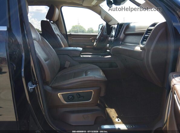 1C6RREKT0LN246546 2020 RAM 1500 Black Front interior view