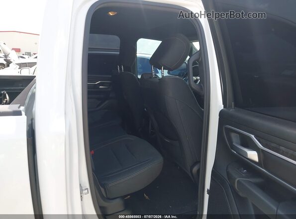 1C6RRFBG2NN293234 2022 RAM 1500 White VIN կոդի պիտակի տեսք