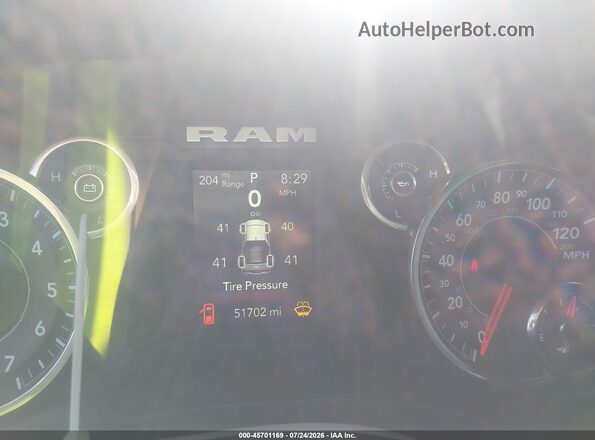 1C6RRFBG8MN733035 2021 RAM 1500 Белый Вид задних сидений