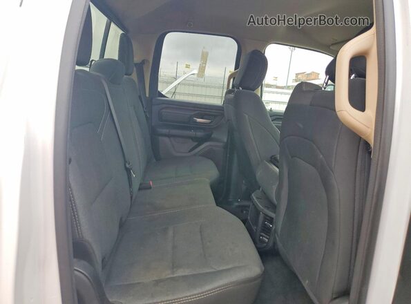 1C6RRFCG4LN264958 2020 RAM 1500 White Вид задніх сидінь