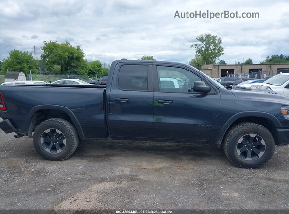 1C6RRFEG2KN872375 2019 RAM 1500 Gray Rear interior view