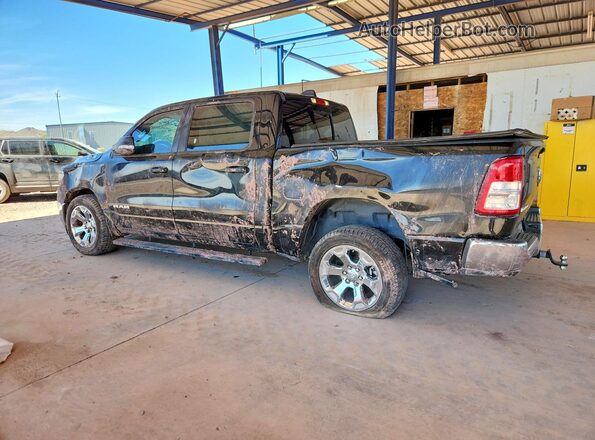 1C6RRFFG1NN297981 2022 RAM 1500 Черный Задняя левая четверть