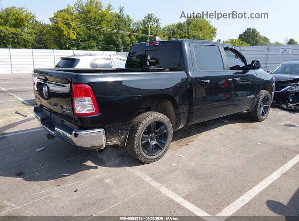 1C6RRFFG2KN911464 2019 RAM 1500 Черный Задняя правая четверть