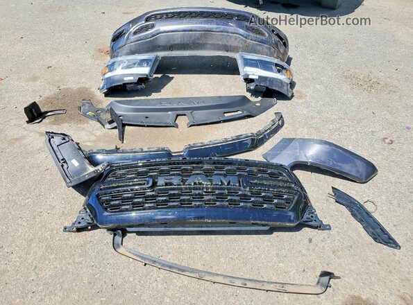 1C6RRFFG5PN583030 2023 RAM 1500 Charcoal ძრავის განყოფილების ხედი