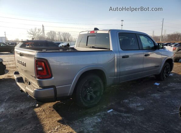 1C6RRFFG5SN721965 2025 RAM 1500 Silver Задня права чверть