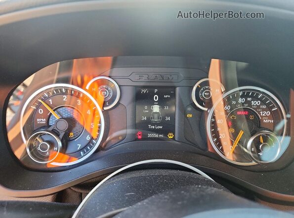 1C6RRFFG7KN917339 2019 RAM 1500 Угольный Вид щитка приборов