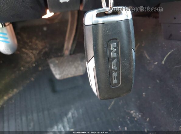 1C6RRFFG8MN506163 2021 RAM 1500 Gray Вид панелі приладів