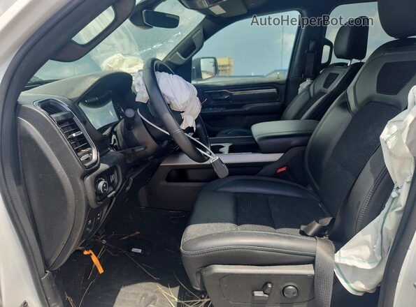 1C6RRFFGXPN561265 2023 RAM 1500 White Widok wnętrza z przodu