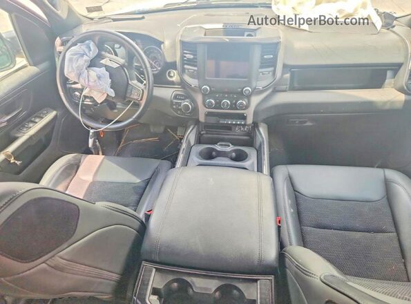 1C6RRFFGXPN561265 2023 RAM 1500 White Widok deski rozdzielczej